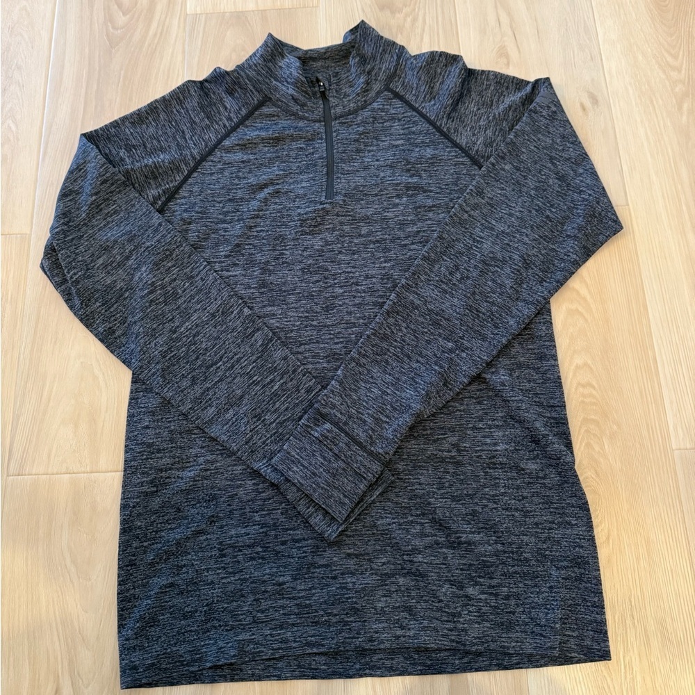 Fabletics Men’s 1/4 Zip Pullover Size Medium, Heathered Black